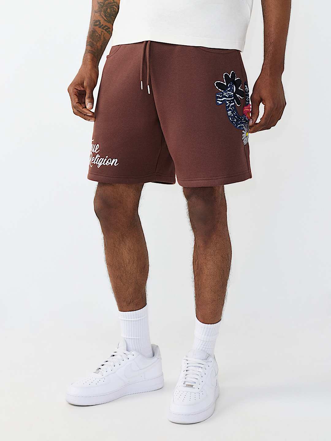 HORSESHOE APPLIQU&Eacute; SWEATSHORT, image 3