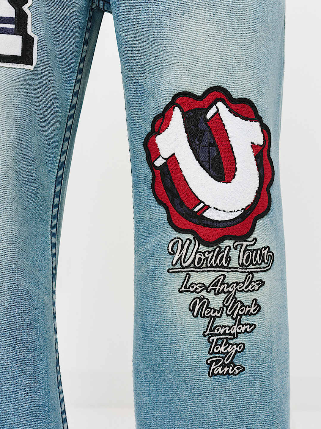 VINNY VARSITY PATCH BIG T ULTRA BAGGY JEAN 34", image 4