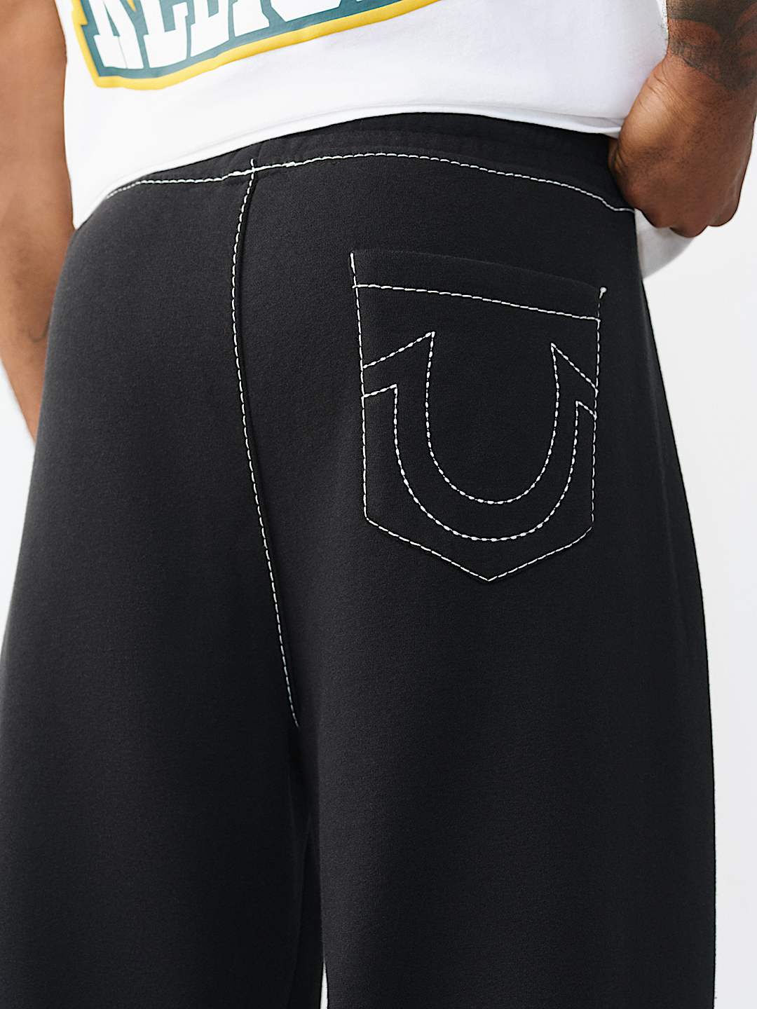LOGO BIG T BAGGY JOGGER, image 3