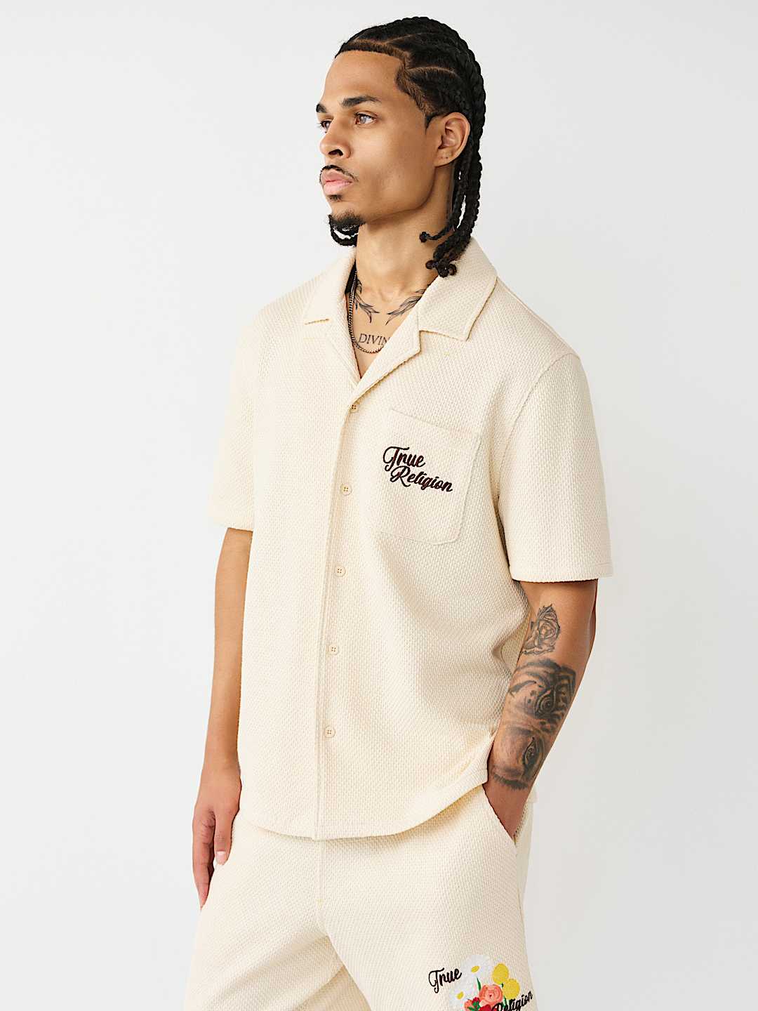 CAMISETA DE CAMPAMENTO TEJIDA CON FLORES, image 3