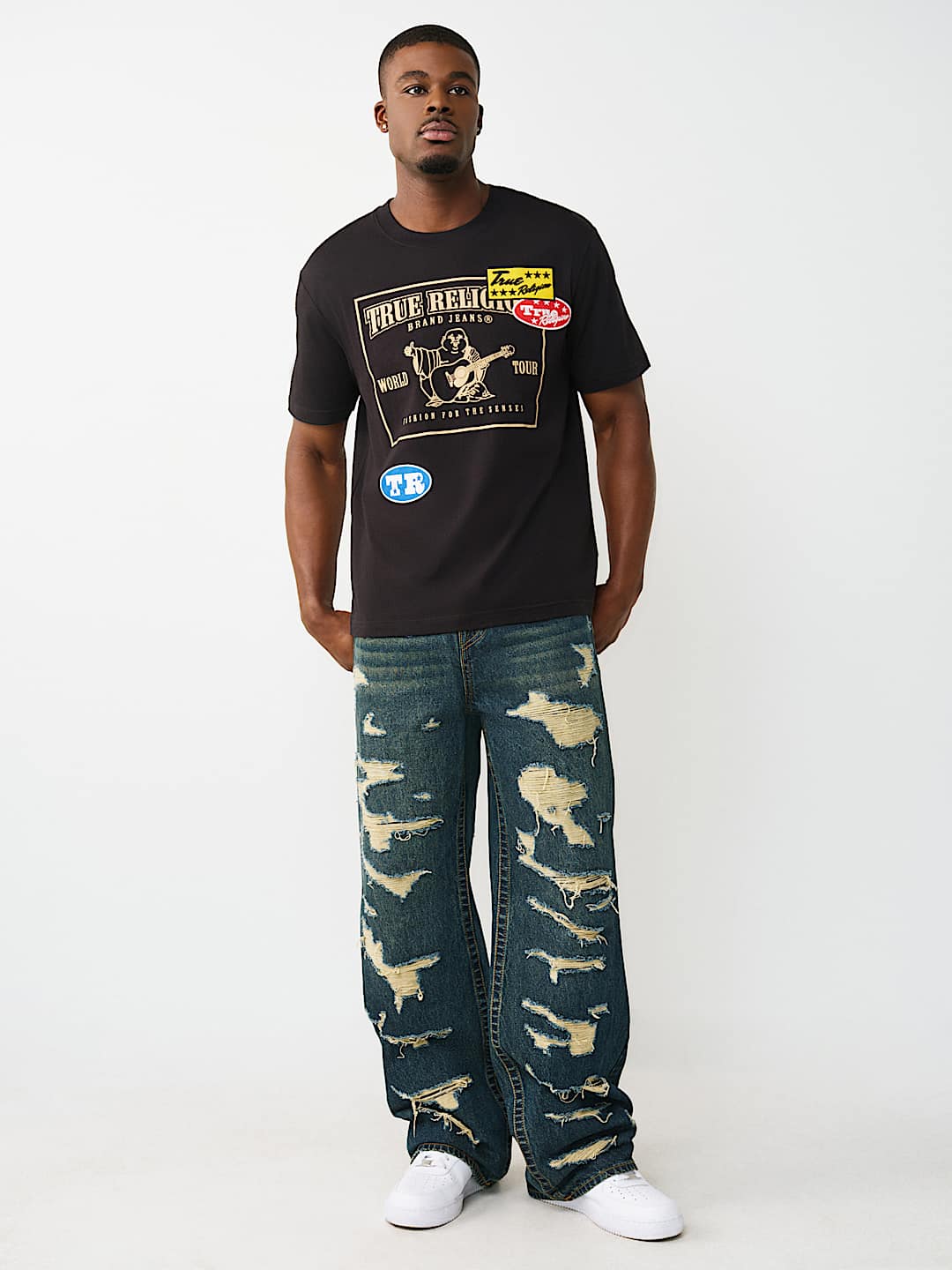 WORLD TOUR LOGO PATCH HEAVYWEIGHT TEE, image 5