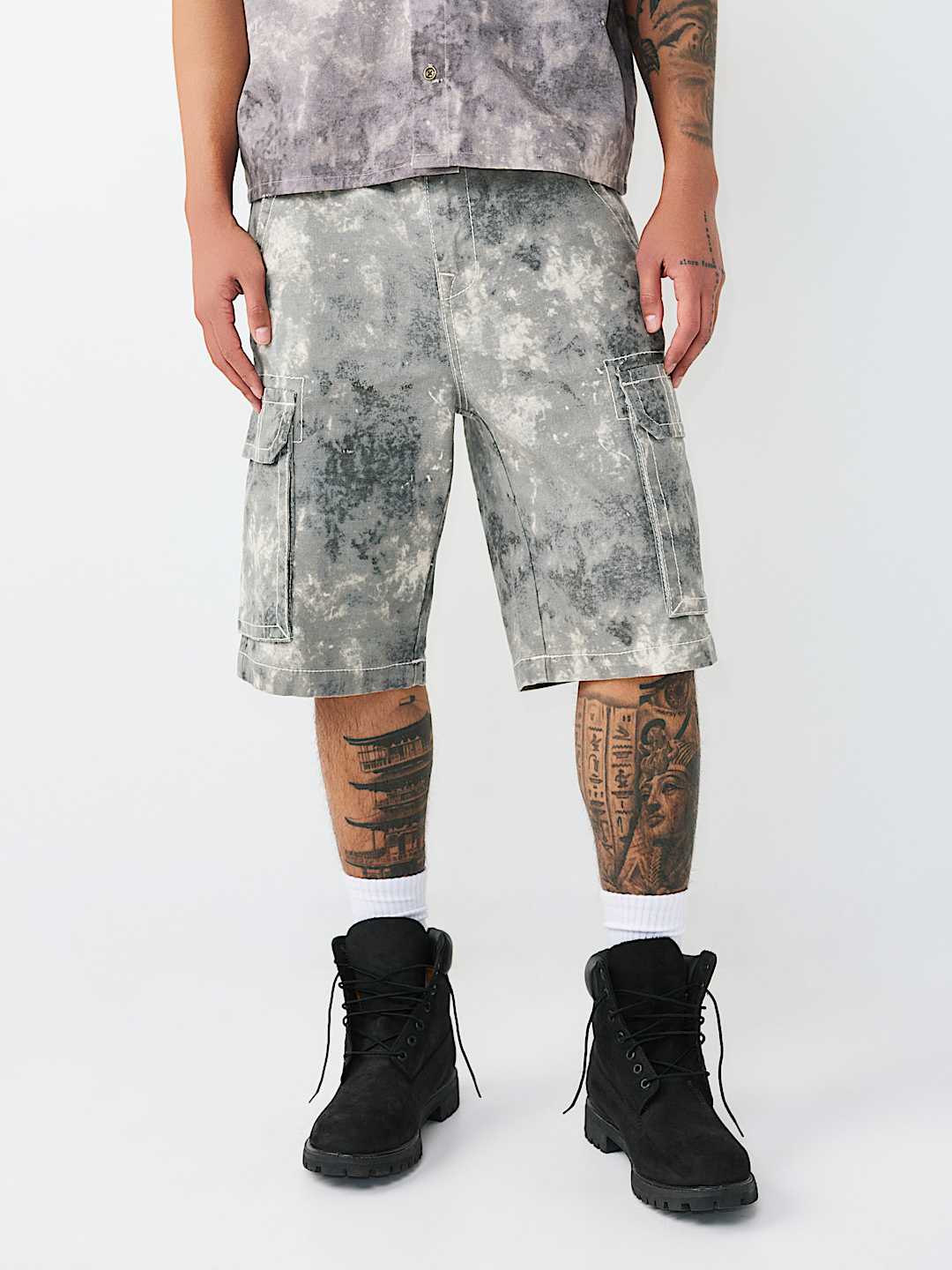 VINNY BIG T TIE-DYE CAMO ULTRA BAGGY CARGO SHORT, image 2