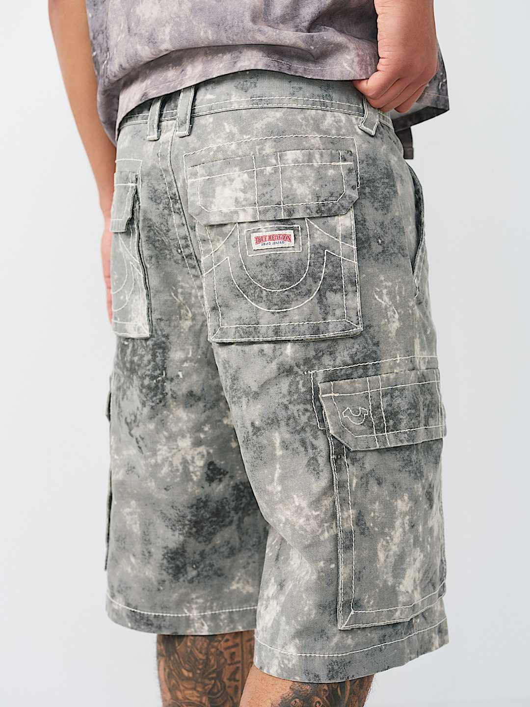 VINNY BIG T TIE-DYE CAMO ULTRA BAGGY CARGO SHORT, image 1