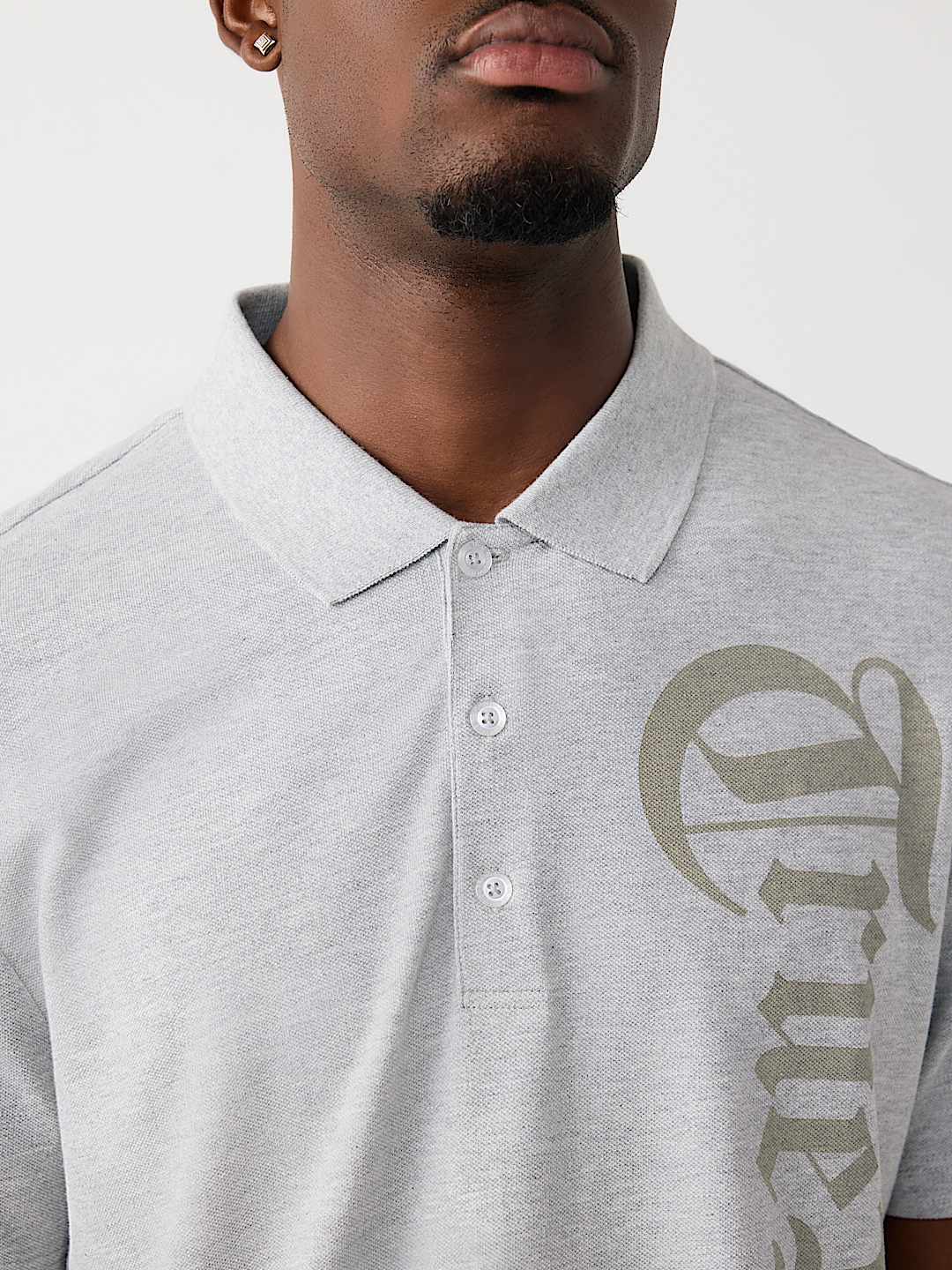 POLO AVEC LOGO PIQU&Eacute;
