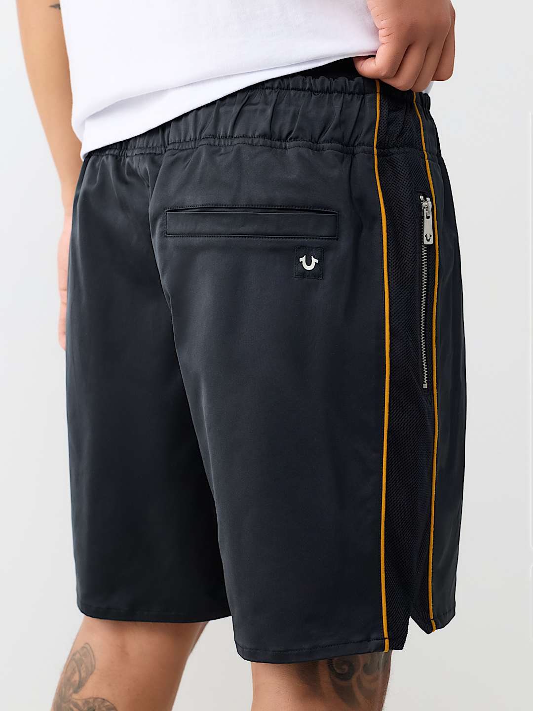 MESH BLOCK SATIN SHORT