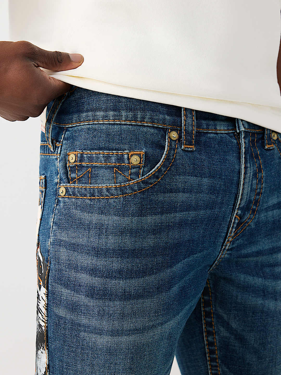SHORTS RICKY BIG T CON DOBLADILLO DESHILACHADO, image 4