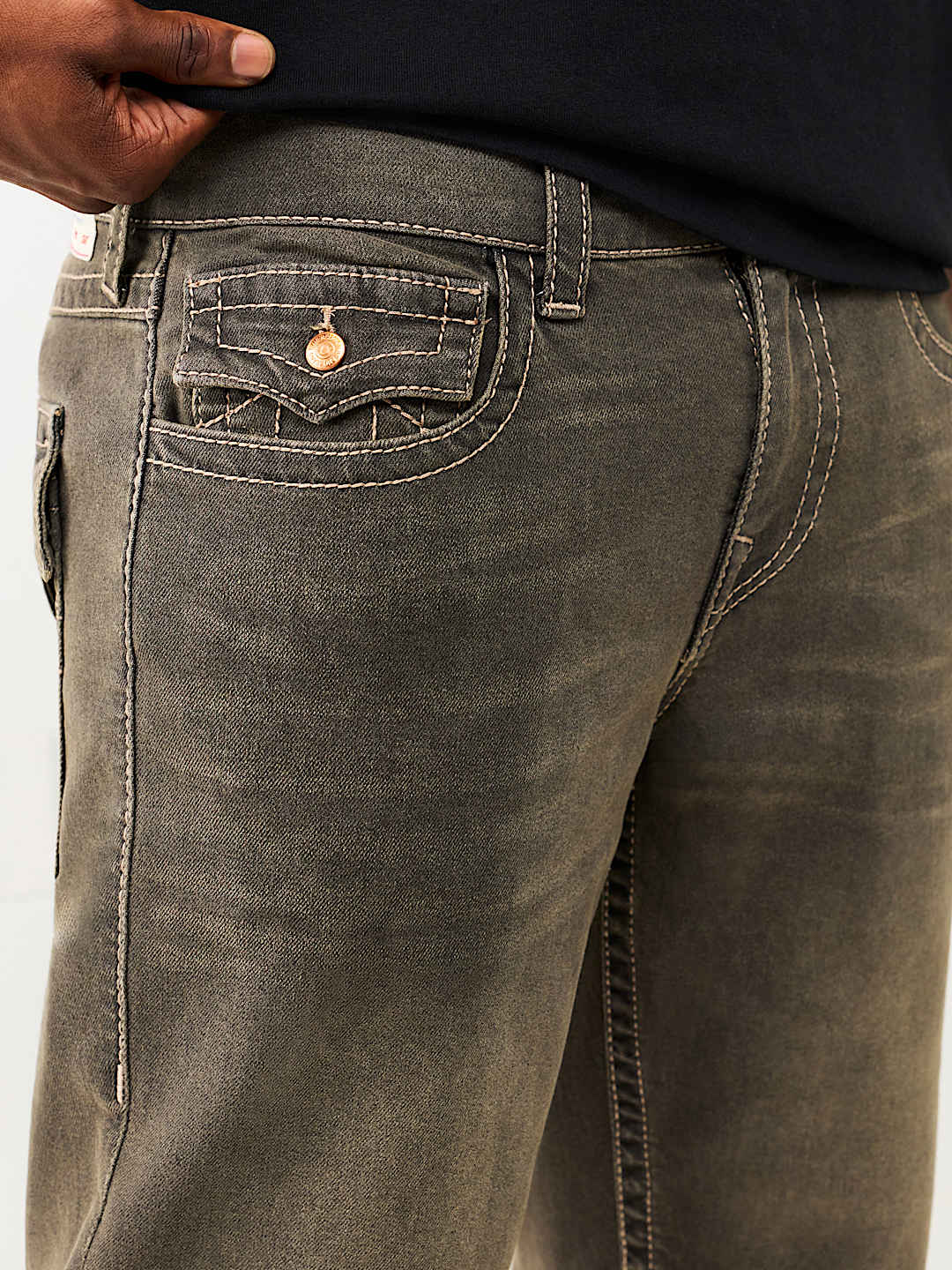 RICKY BIG T FLAP FRAY HEM SHORT