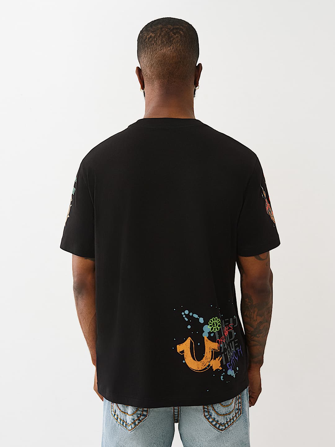 SKETCHED GRAPHIC LOGO TEE