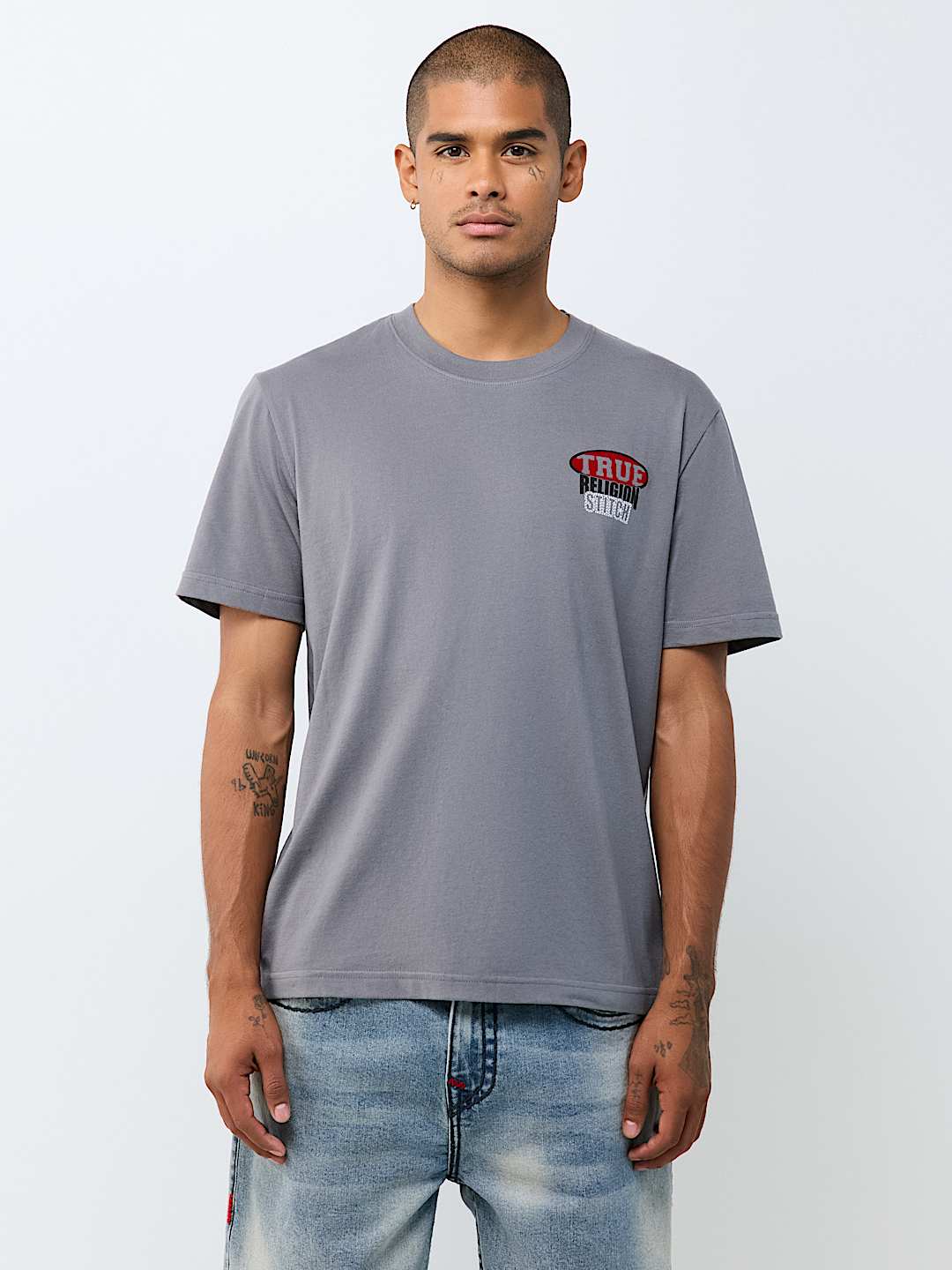 STACKED LOGO TEE