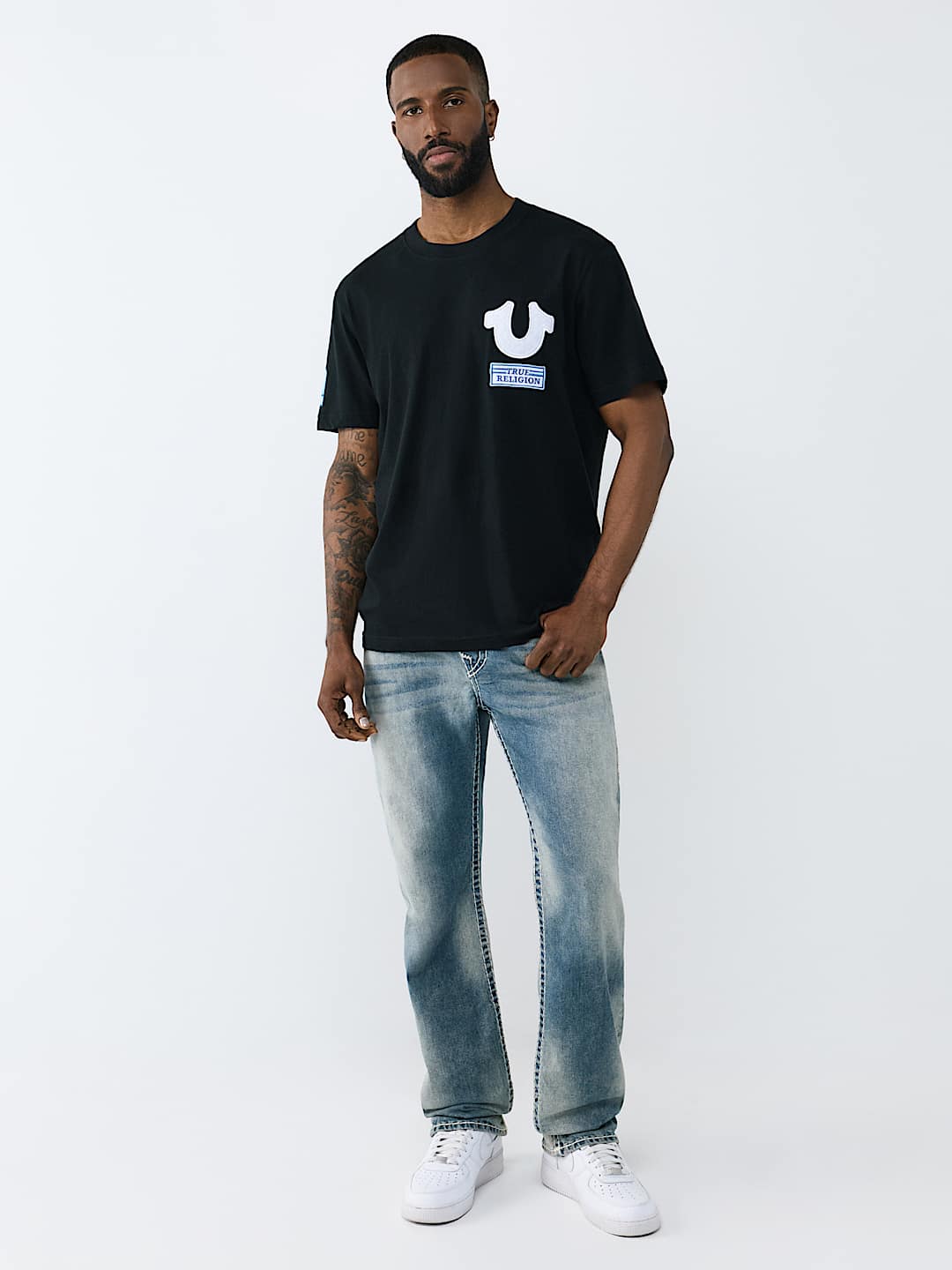 HORSESHOE REPEAT TEE