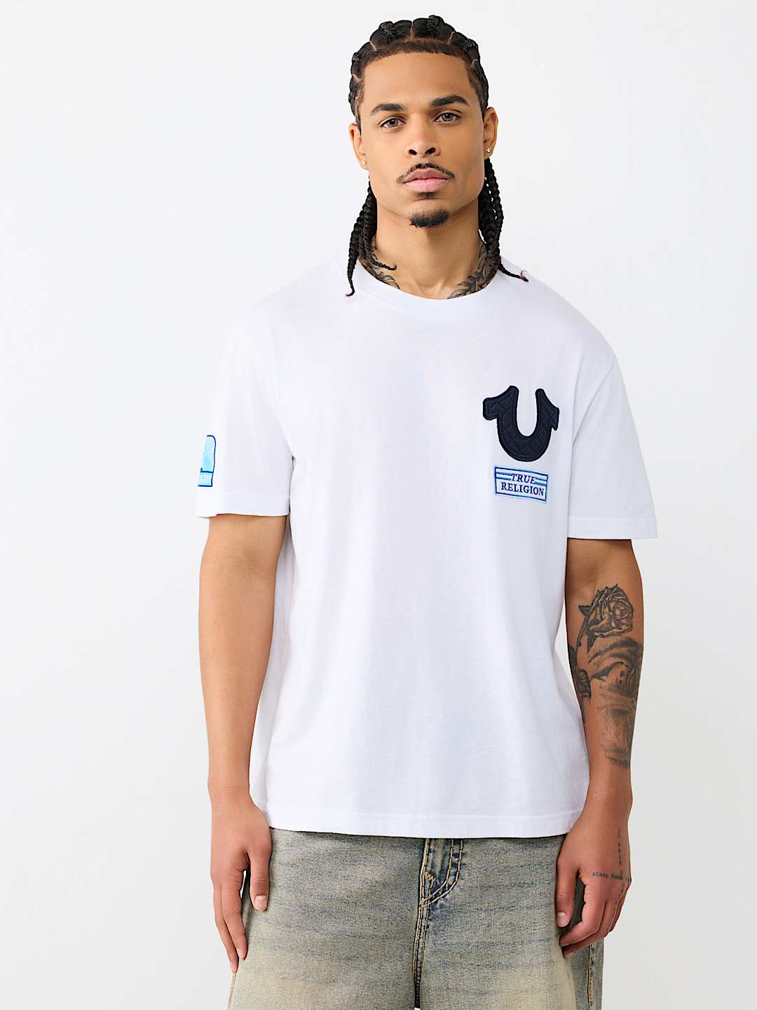 HORSESHOE REPEAT TEE