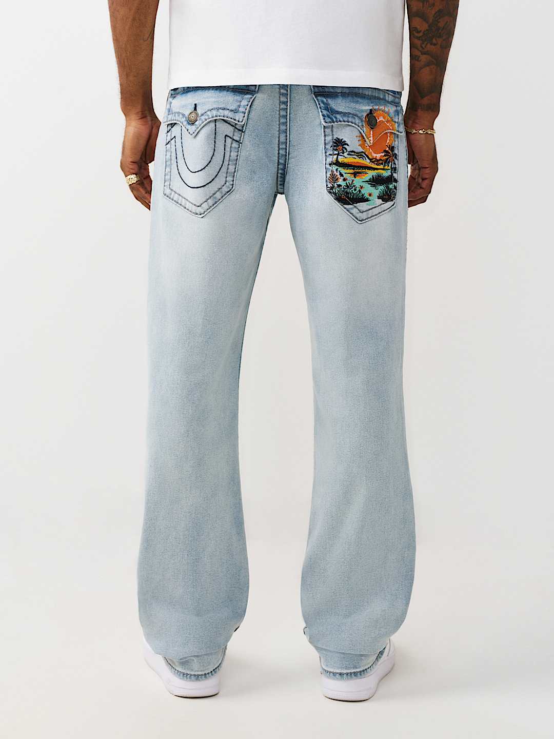 RICKY EMBROIDERED POCKET BIG T STRAIGHT JEAN 34