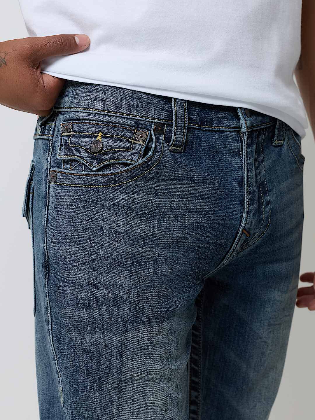 ROCCO FLAP SKINNY JEAN 32"