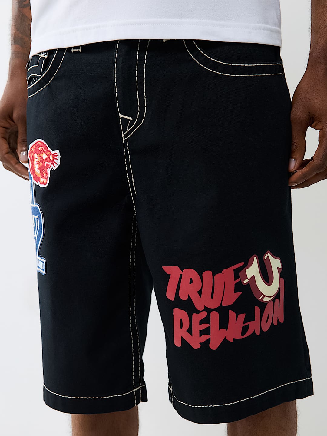 VINNY PATCH BIG T FLAP ULTRA BAGGY SHORT