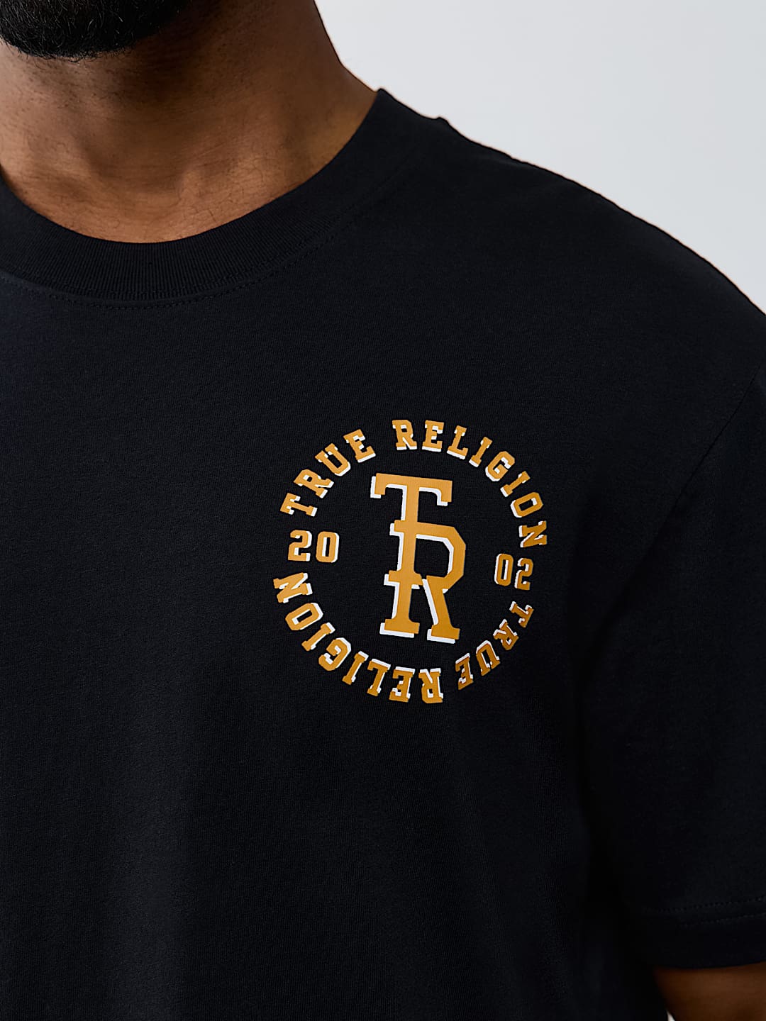 STACKED LOGO TEE