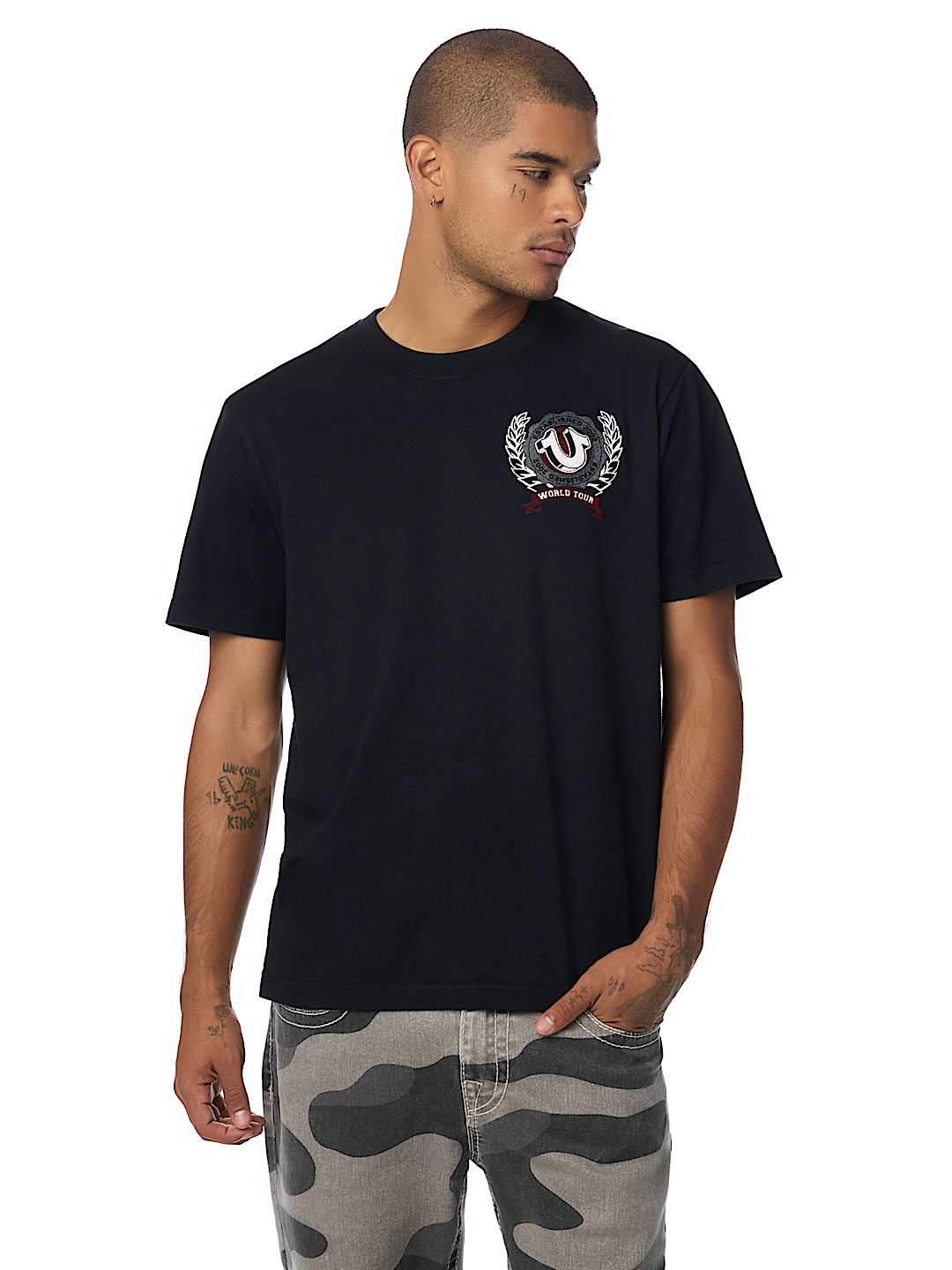 HORSESHOE CREST TEE