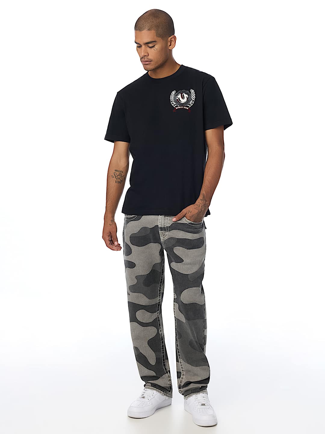 HORSESHOE CREST TEE