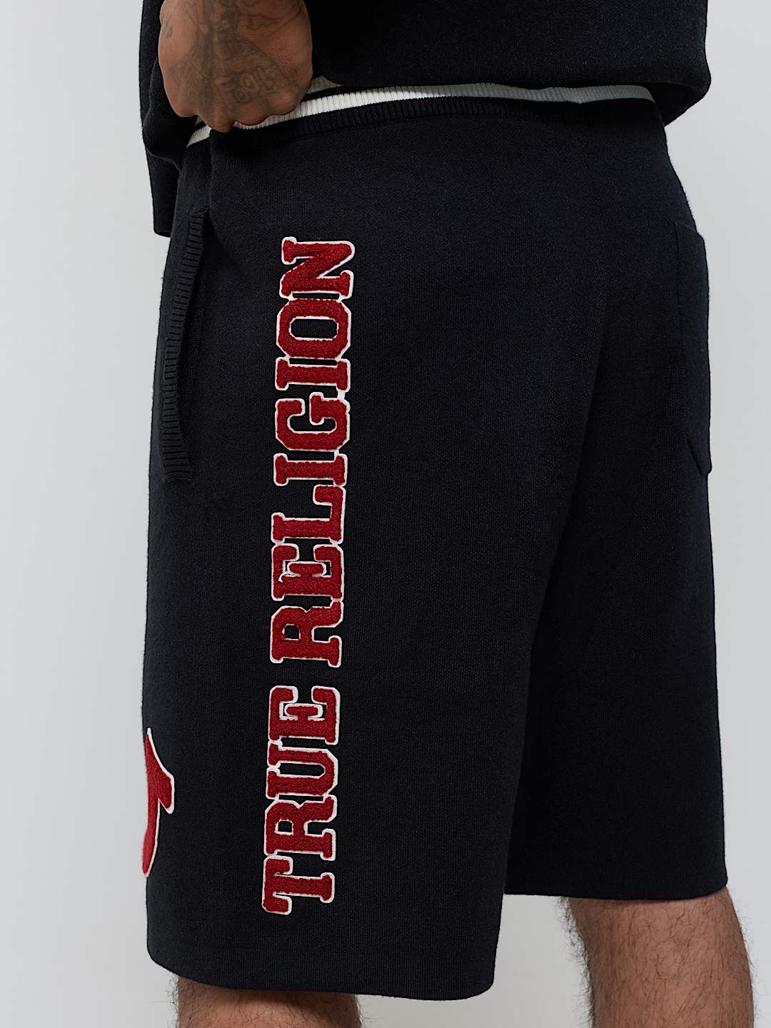 KNIT LOGO SHORT