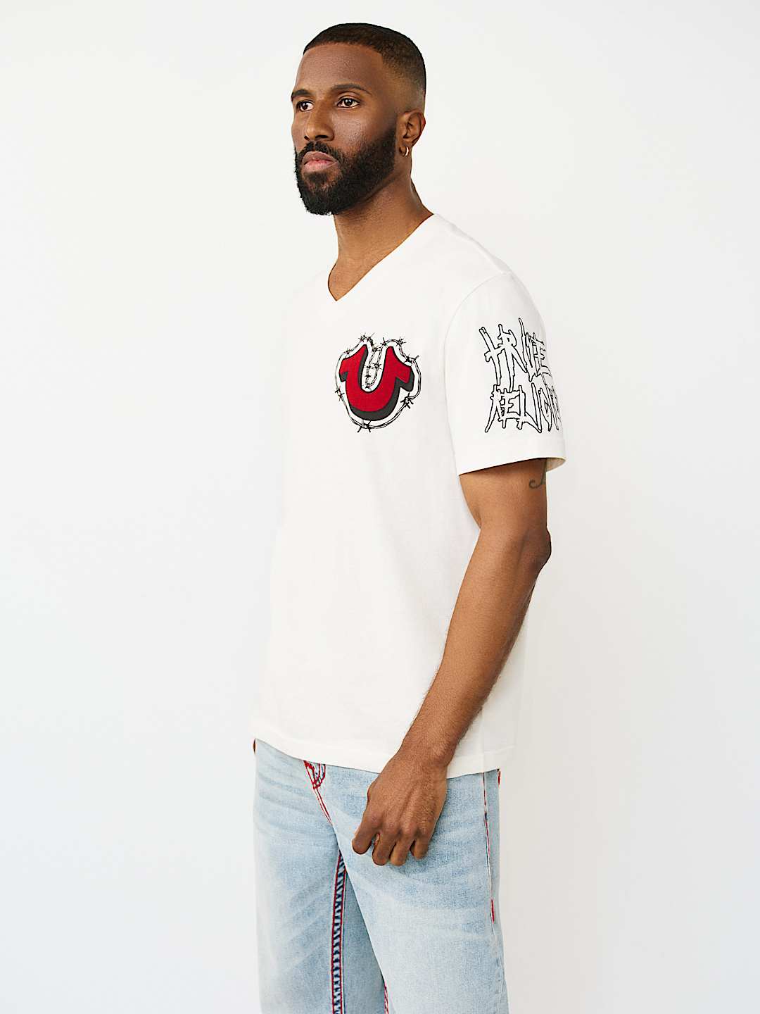 EAGLE NEST V-NECK TEE, image 3