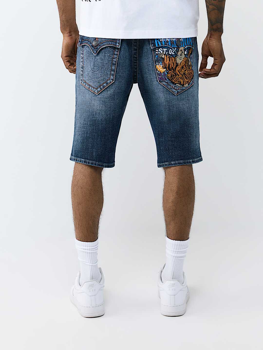 RICKY EMBROIDERED FLAP SHORT