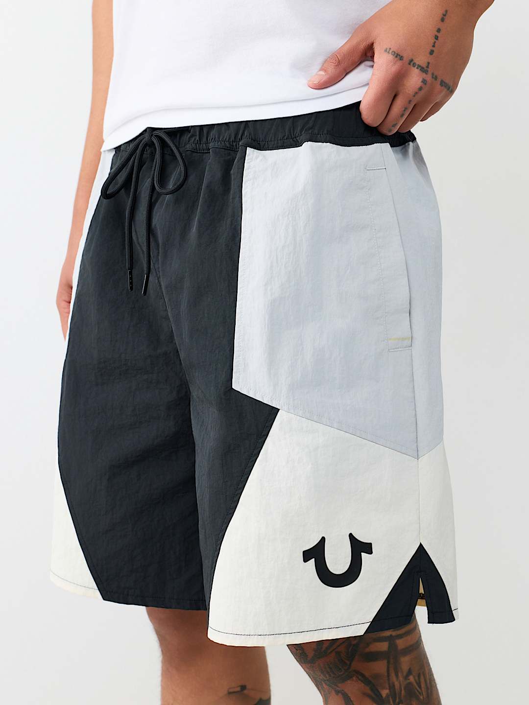 COLORBLOCK NYLON TRACK SHORT