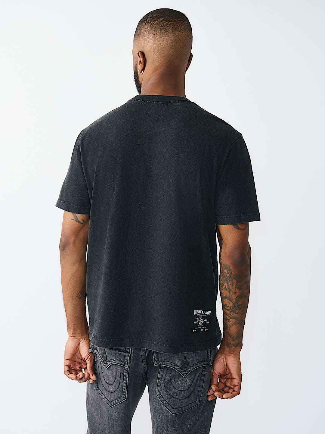 STUDDED LOGO HEAVYWEIGHT TEE, image 4