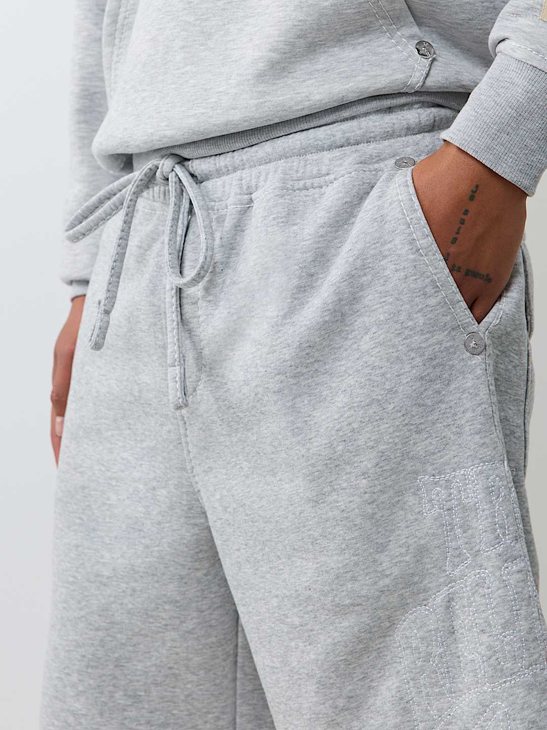 NO. 1 LOGO BIG T FLEECE SHORT