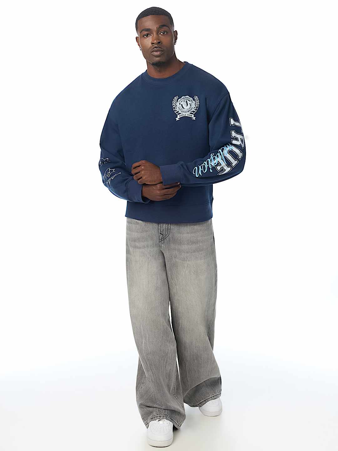 HORSESHOE CREST RELAXED CREWNECK