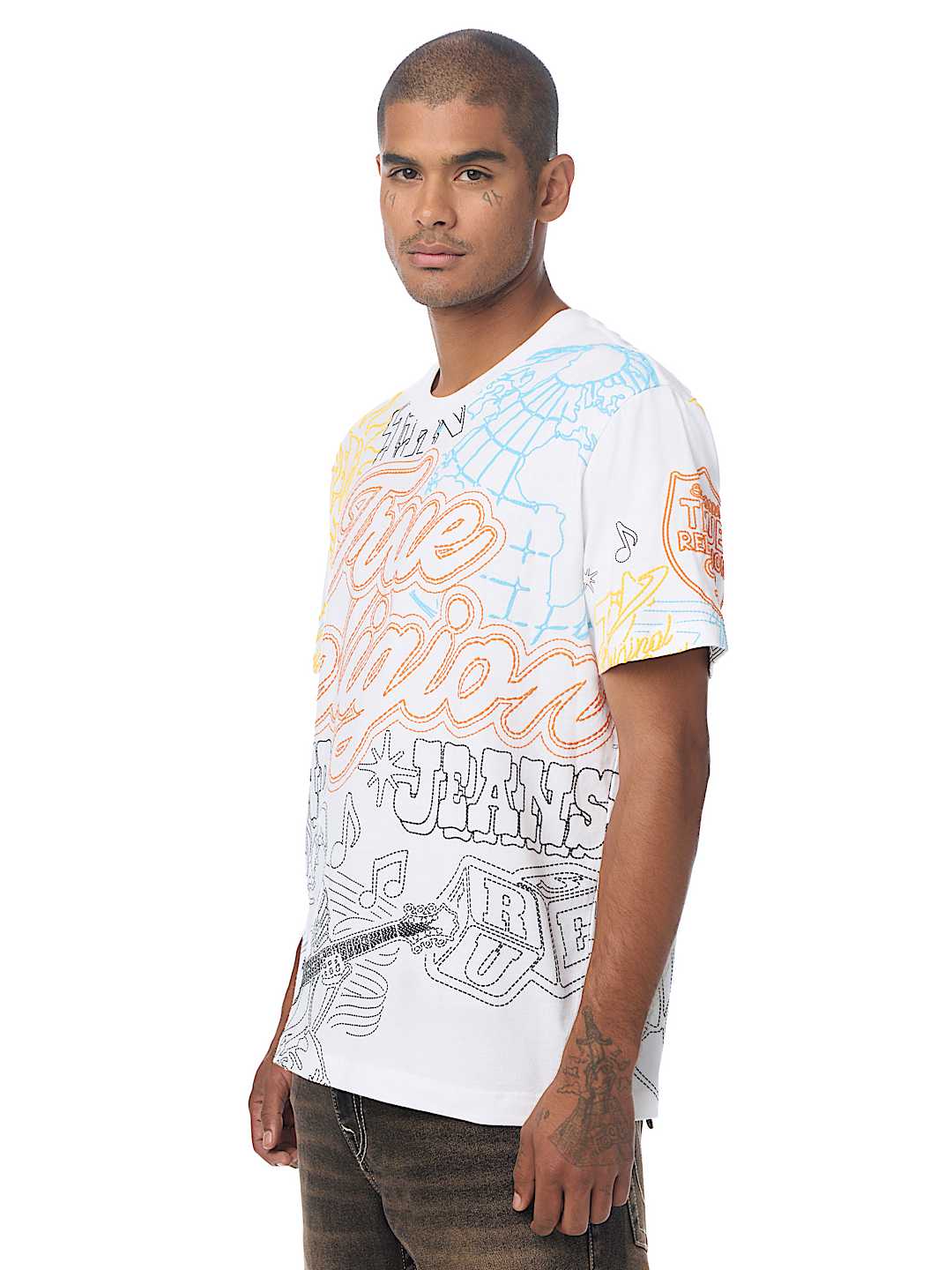 TROPHY TEE