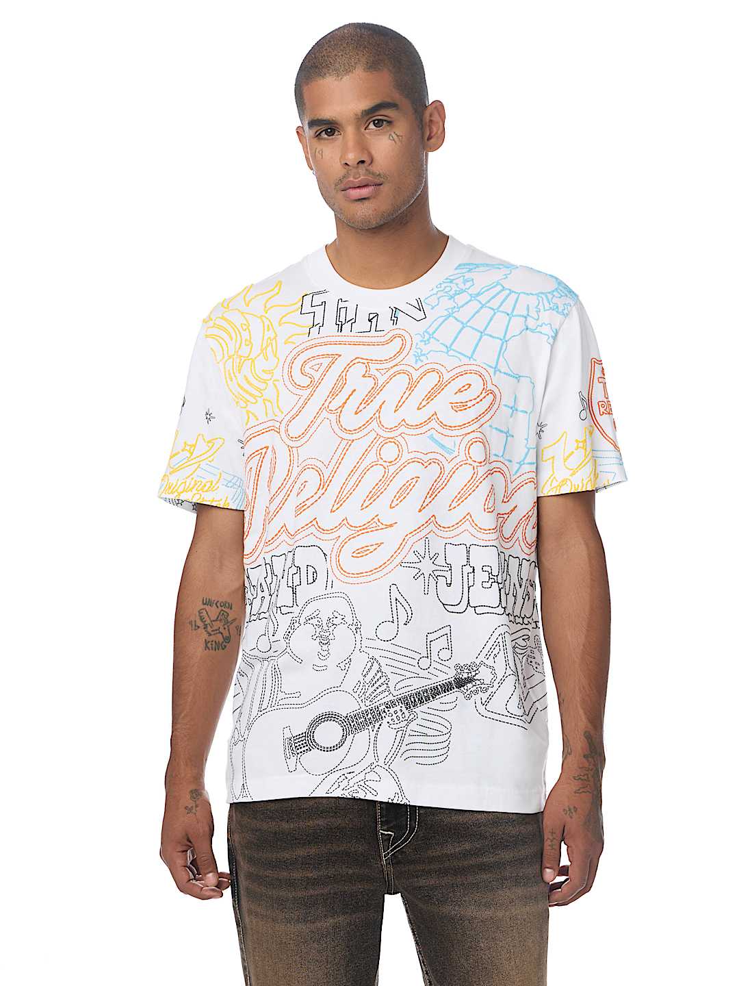 TROPHY TEE