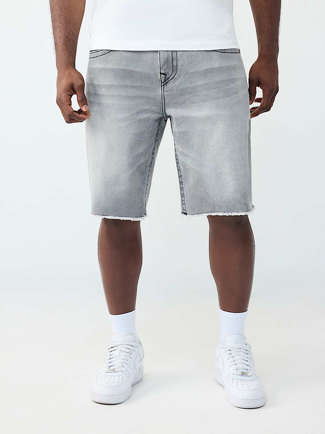 BOBBY FRAYED HEM FLAP BAGGY SHORT, image 1