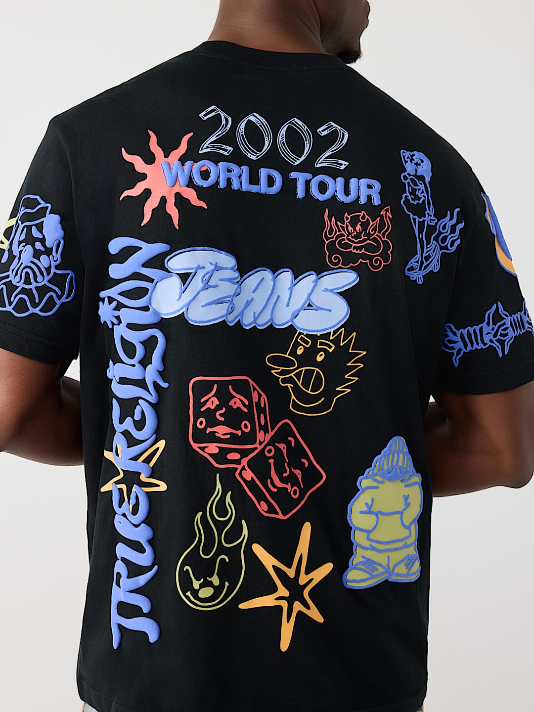 T-SHIRT AVEC LOGO DE GRAFFITI