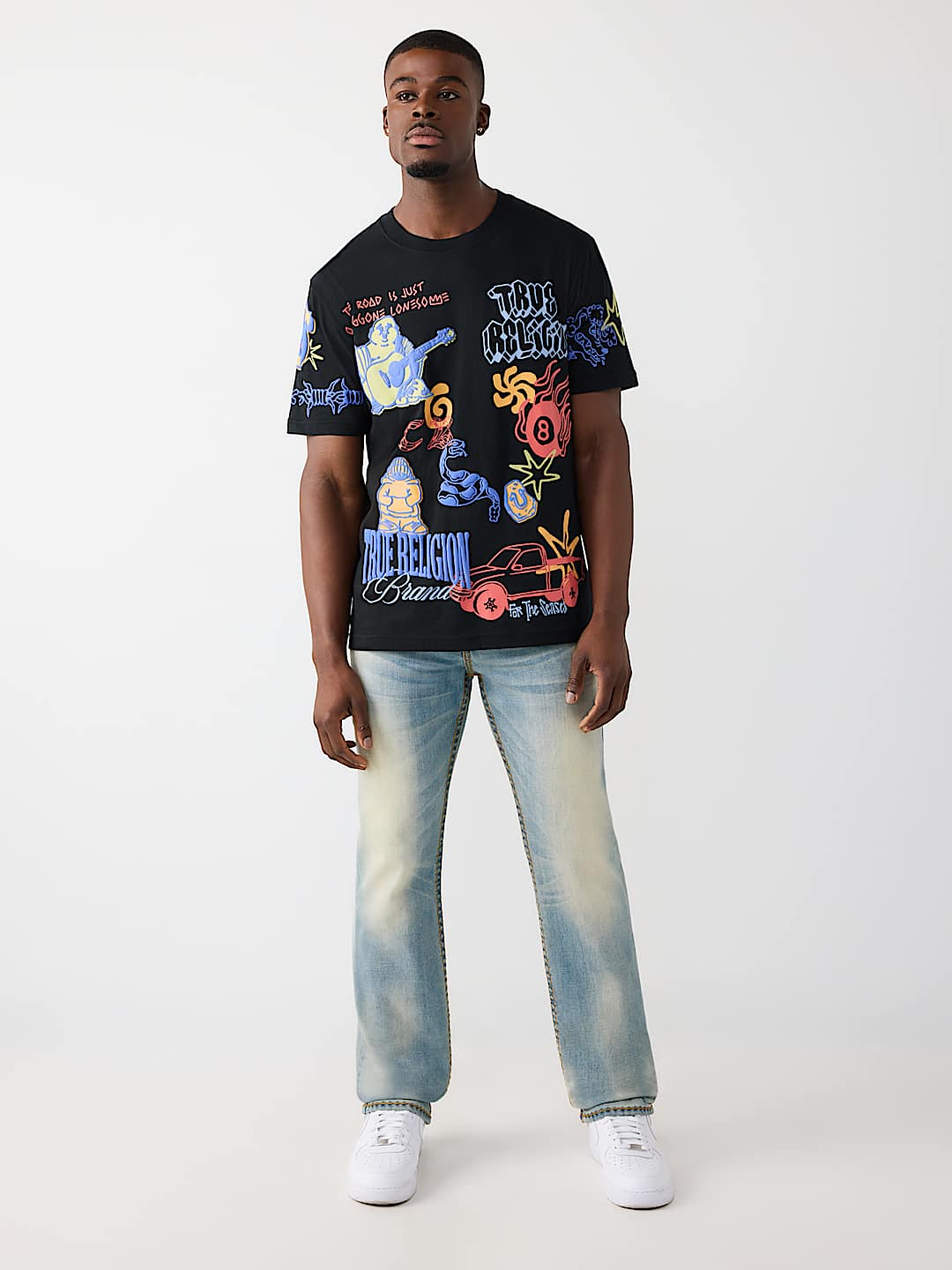 T-SHIRT AVEC LOGO DE GRAFFITI