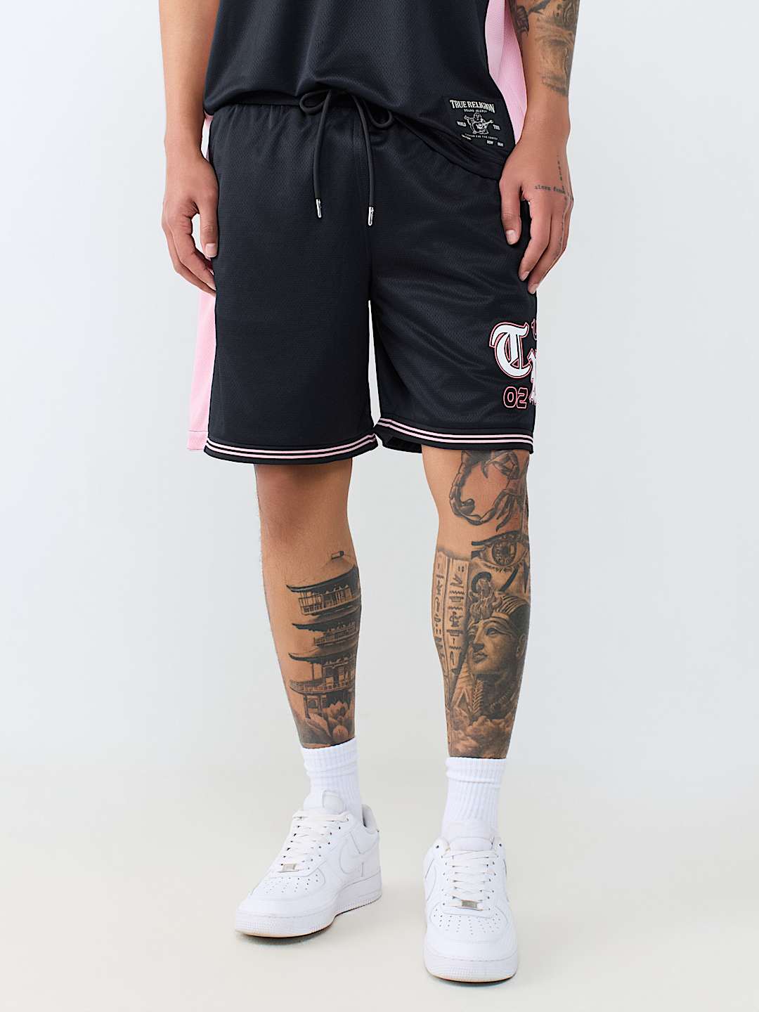 PANEL-BLOCKED MESH SHORT