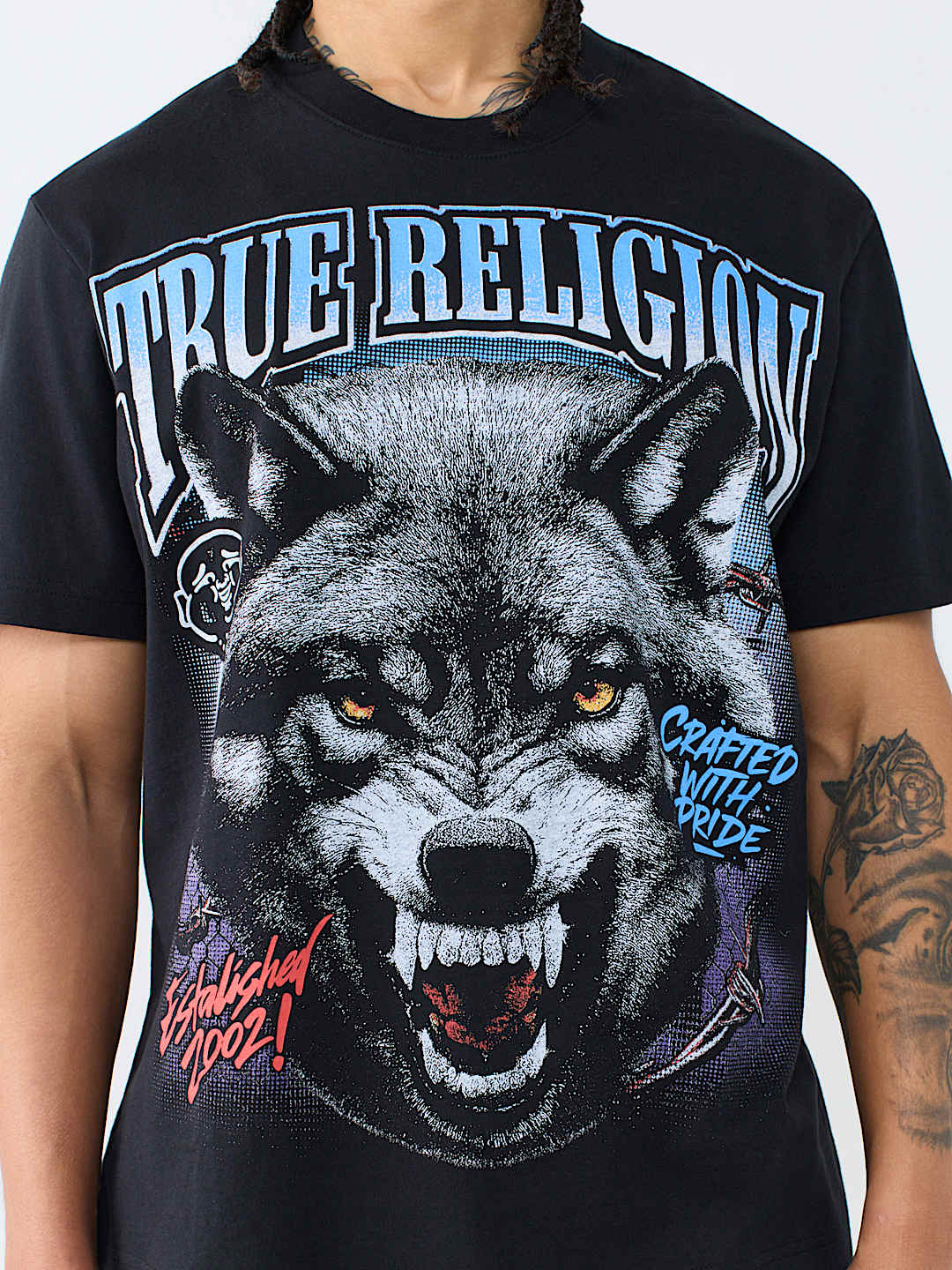 WOLF GRAPHIC TEE
