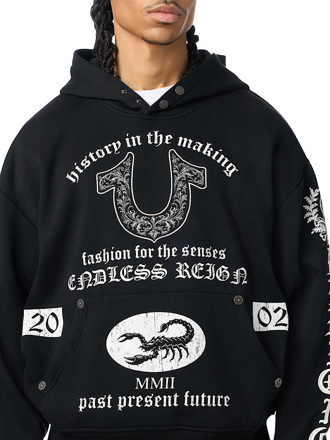 ENDLESS REIGN BOXY HOODIE
