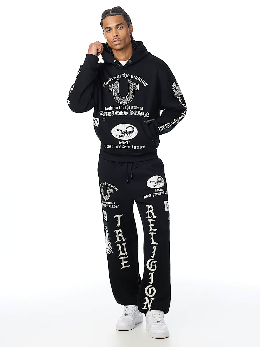 ENDLESS REIGN BOXY HOODIE
