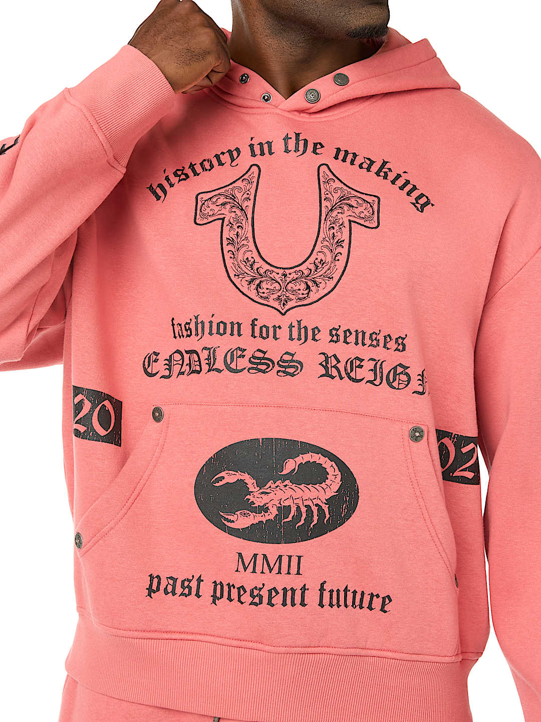 ENDLESS REIGN BOXY HOODIE