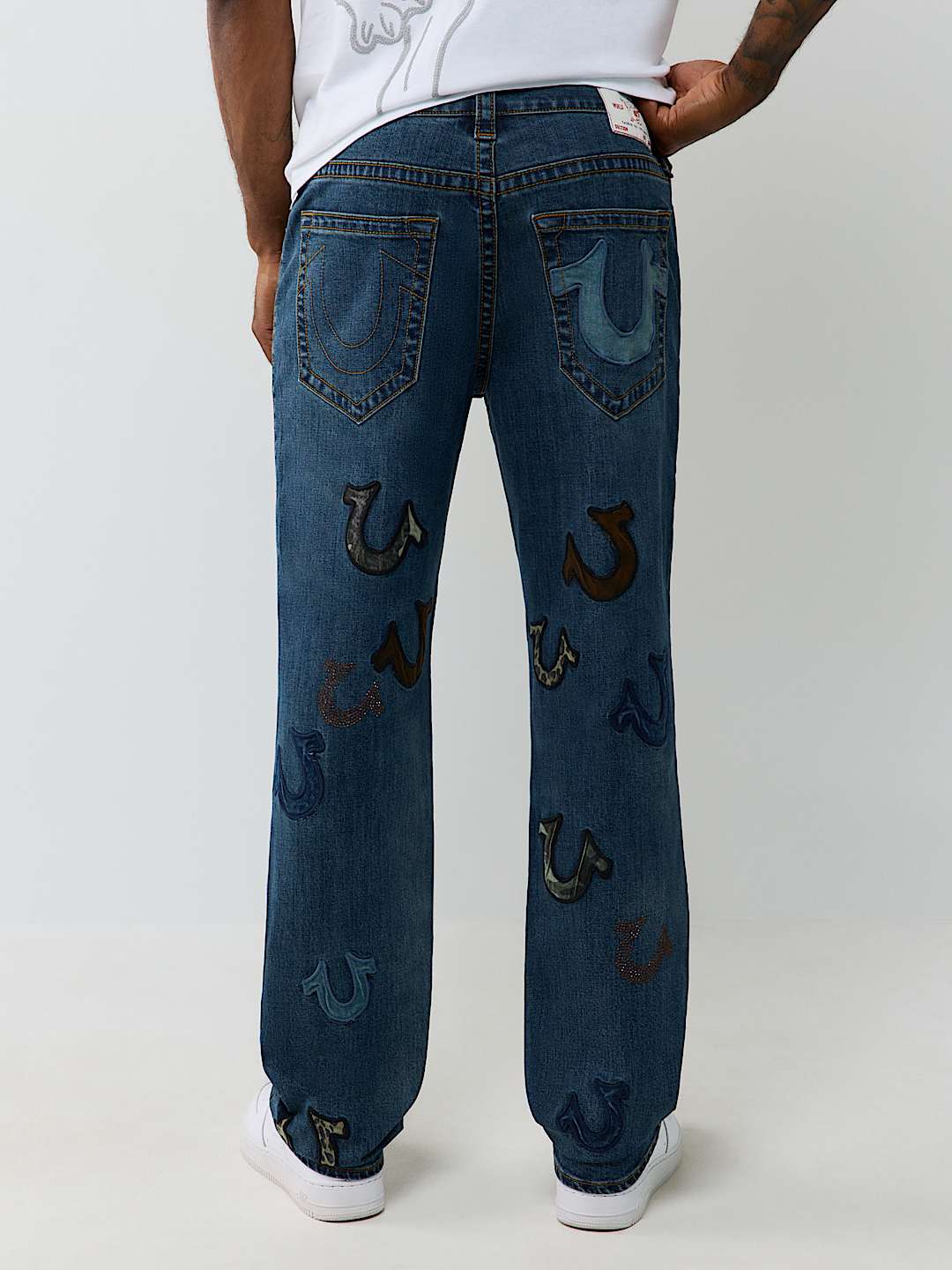 RICKY DOUBLE POCKET EMBROIDERED STRAIGHT JEAN 34"