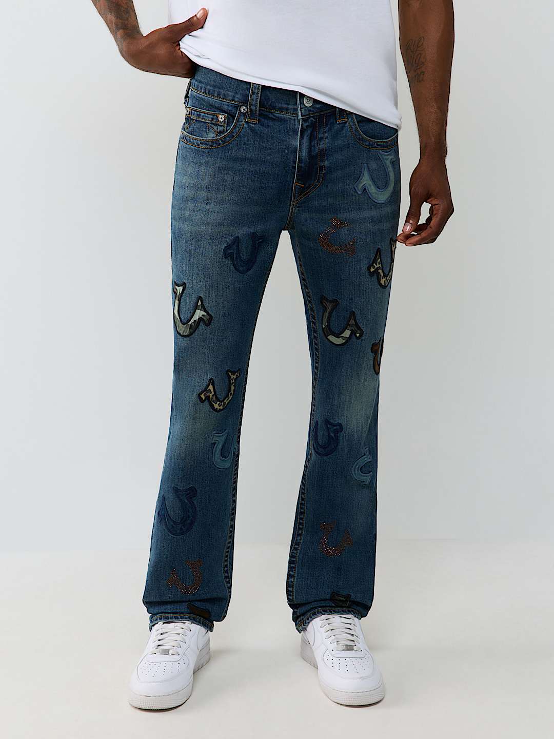 RICKY DOUBLE POCKET EMBROIDERED STRAIGHT JEAN 34"