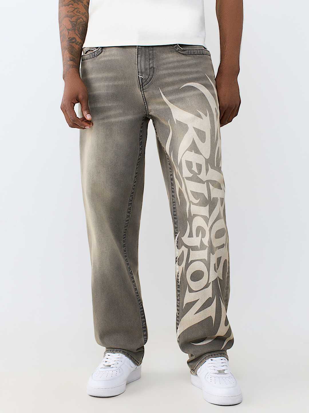 BOBBY TRIBAL LOGO FLAP BAGGY JEAN 32"