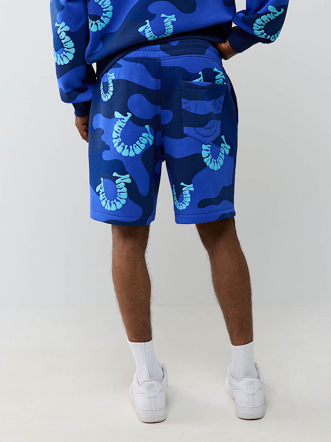 CAMO GROOVY HORSESHOE FLEECE SHORT