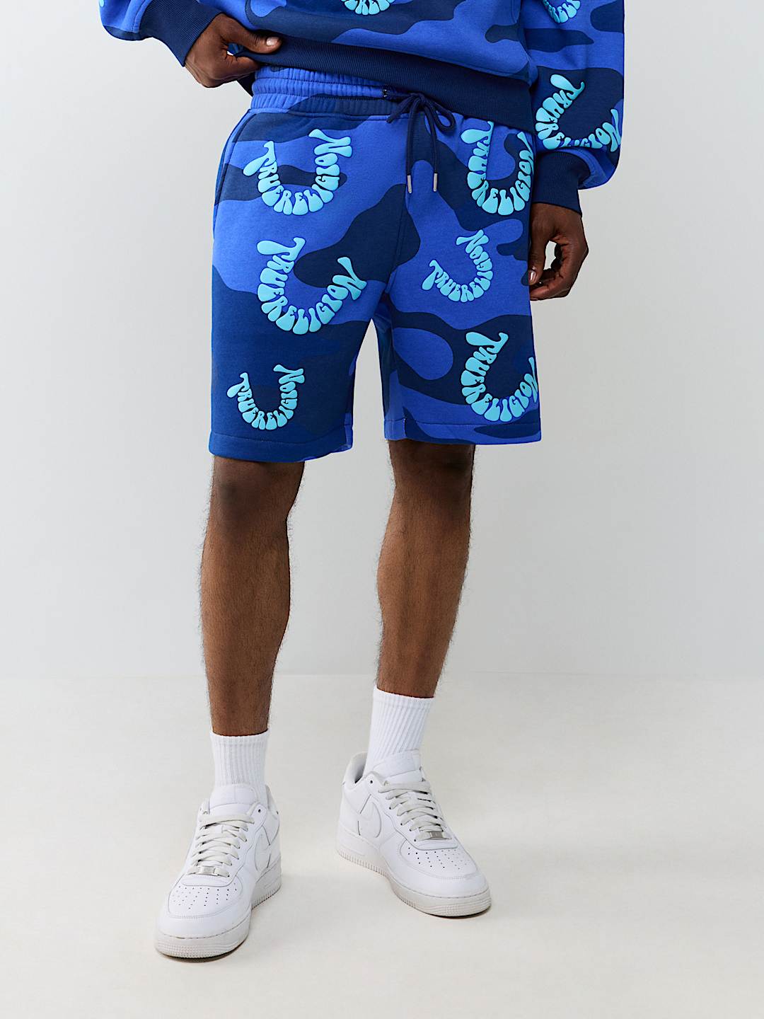 CAMO GROOVY HORSESHOE FLEECE SHORT