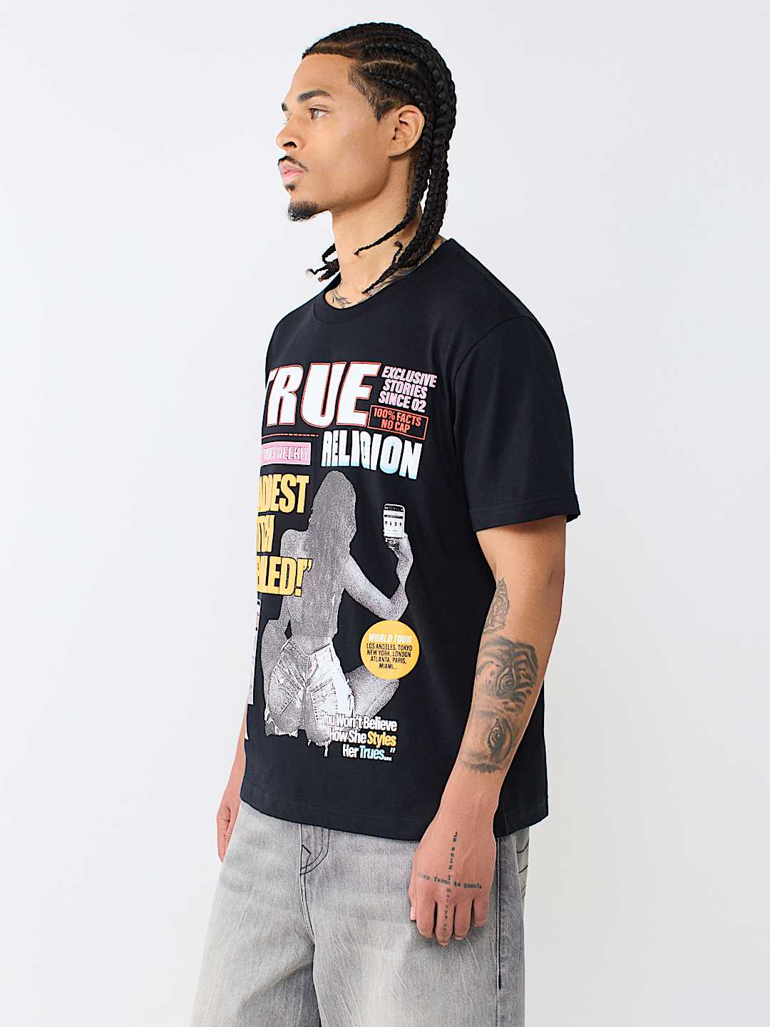 TABLOID LOGO TEE
