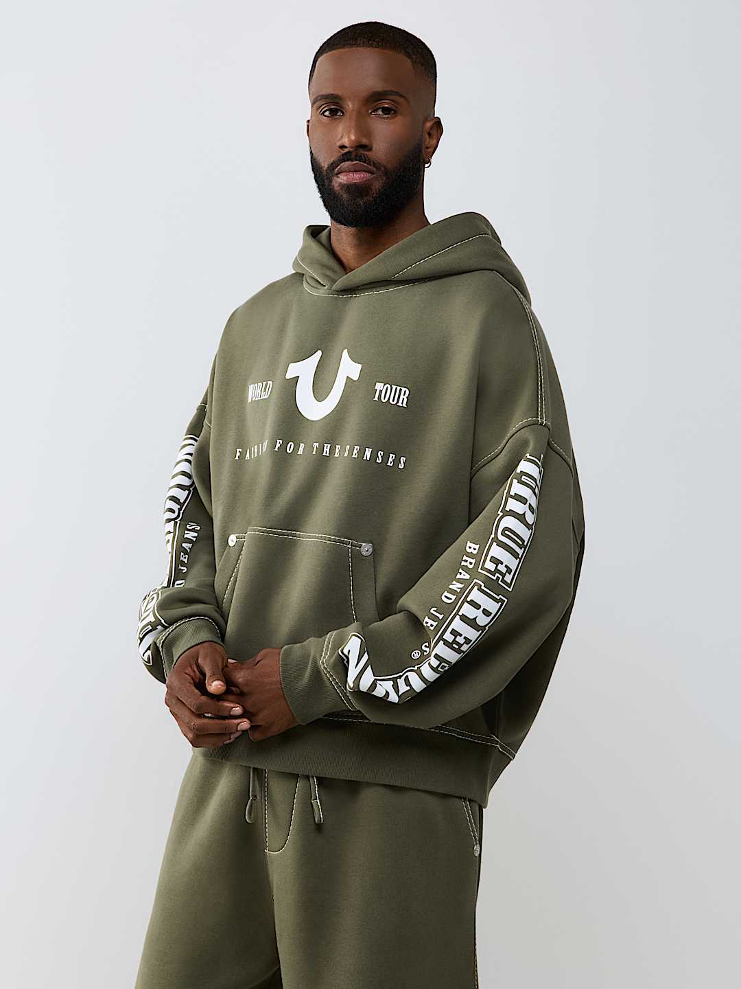 BIG T OVERSIZED HOODIE