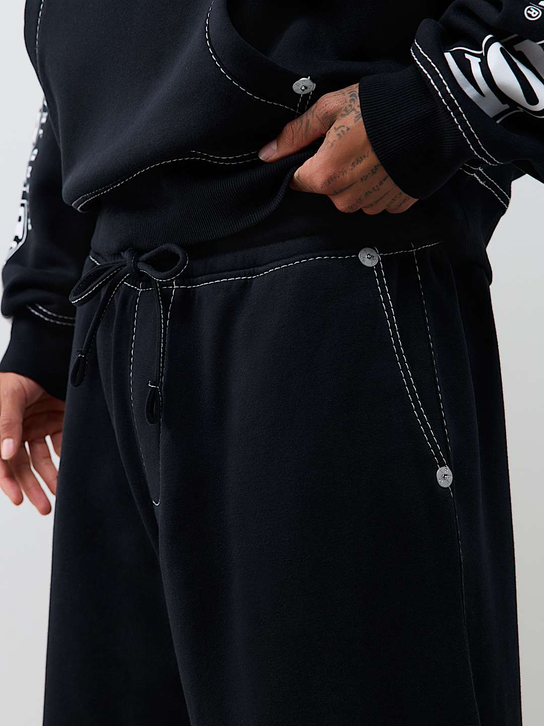 BIG T EXTRA BAGGY JOGGER