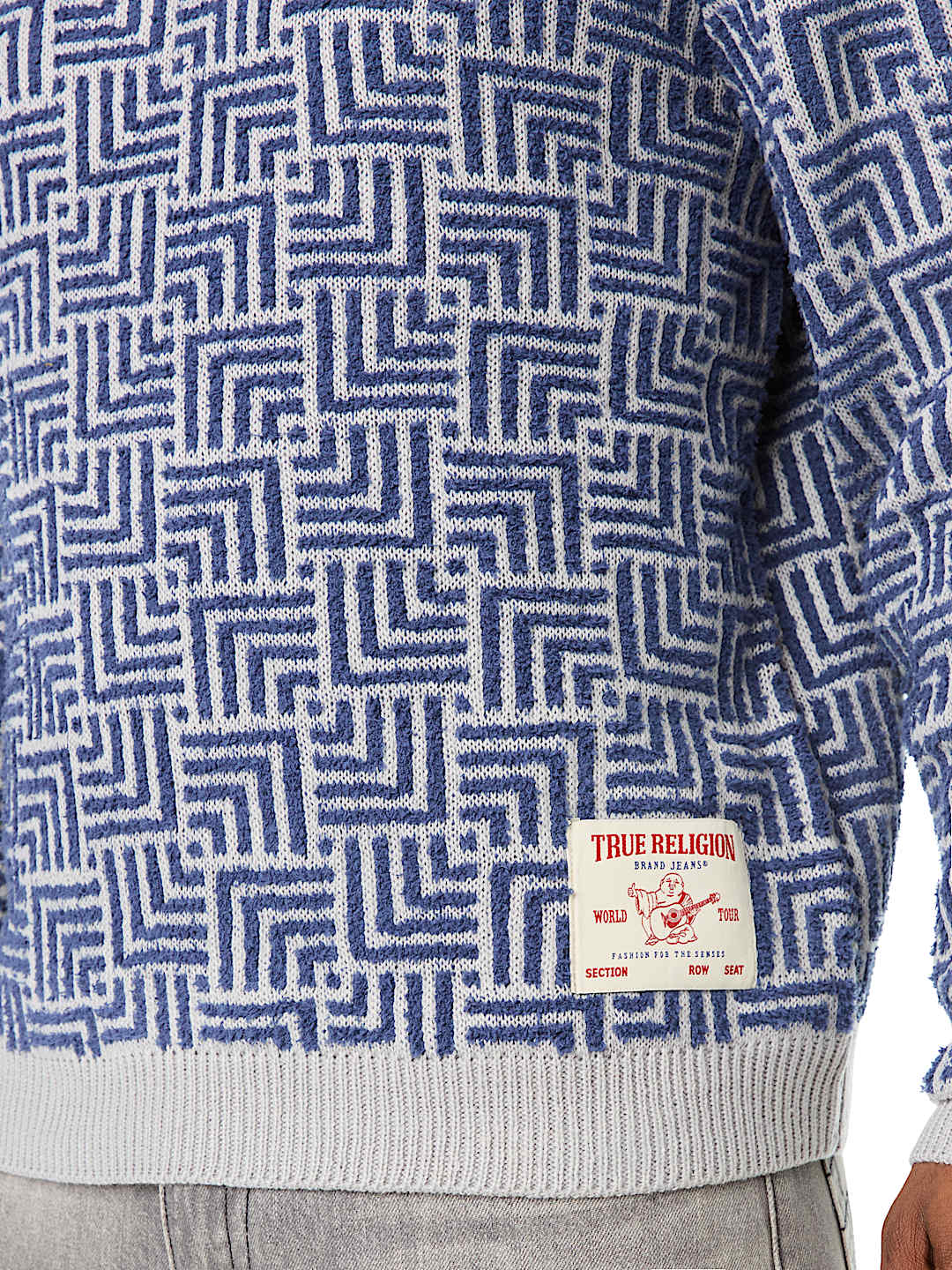 LONG SLEEVE GEO SWEATER