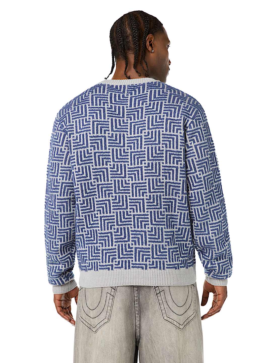 LONG SLEEVE GEO SWEATER
