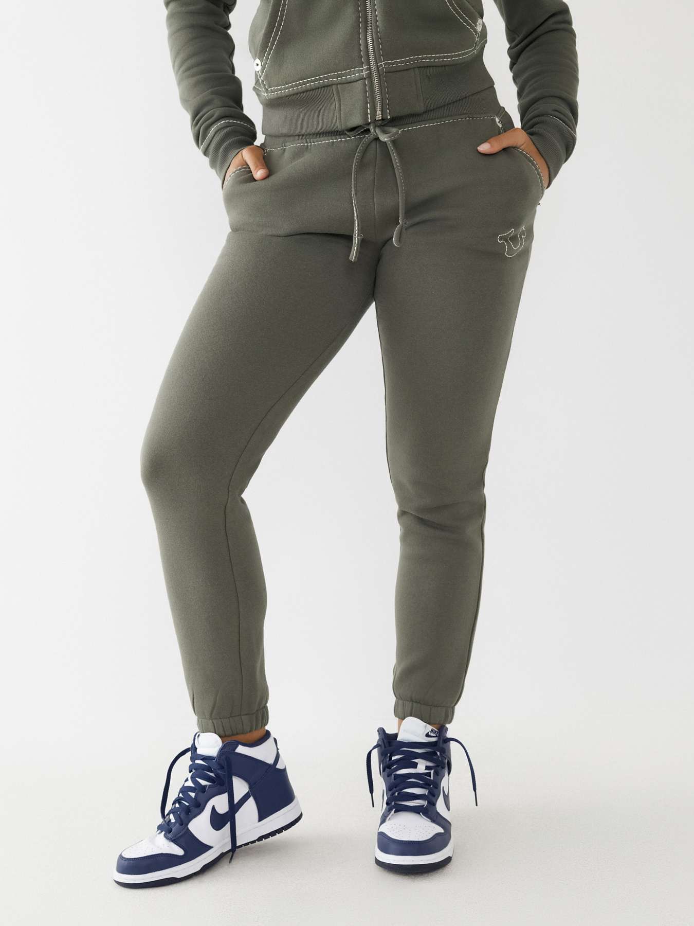 BIG T LOGO JOGGER, image 3