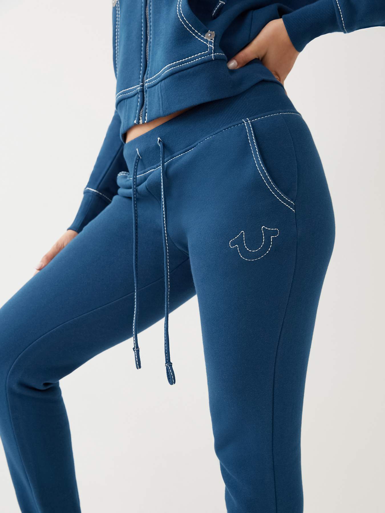 BIG T LOGO JOGGER, image 4